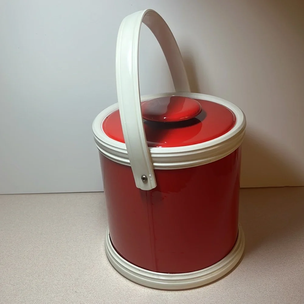 Craftware NYC ice bucket vintage red